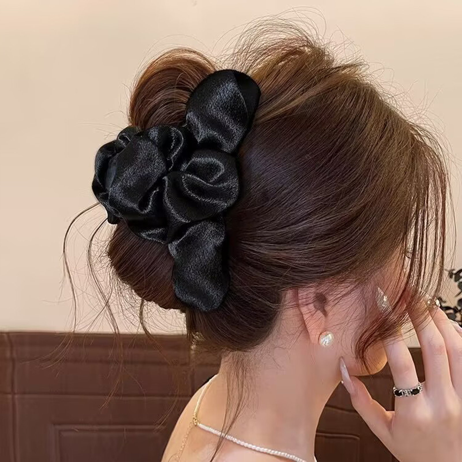 Large Satin Hair Claw Korean S - Korean Daily Lifestyle บทวิจารณ์และราคา